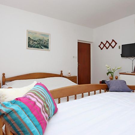 Apartments And Rooms By The Sea Banjol, Rab - 19692 Zimmer foto